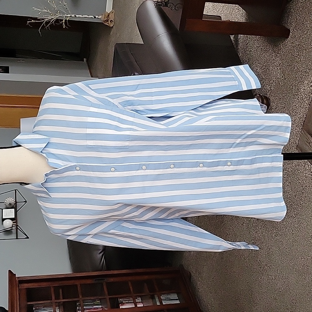 Old Navy Blue and White Striped Button Down Shirt